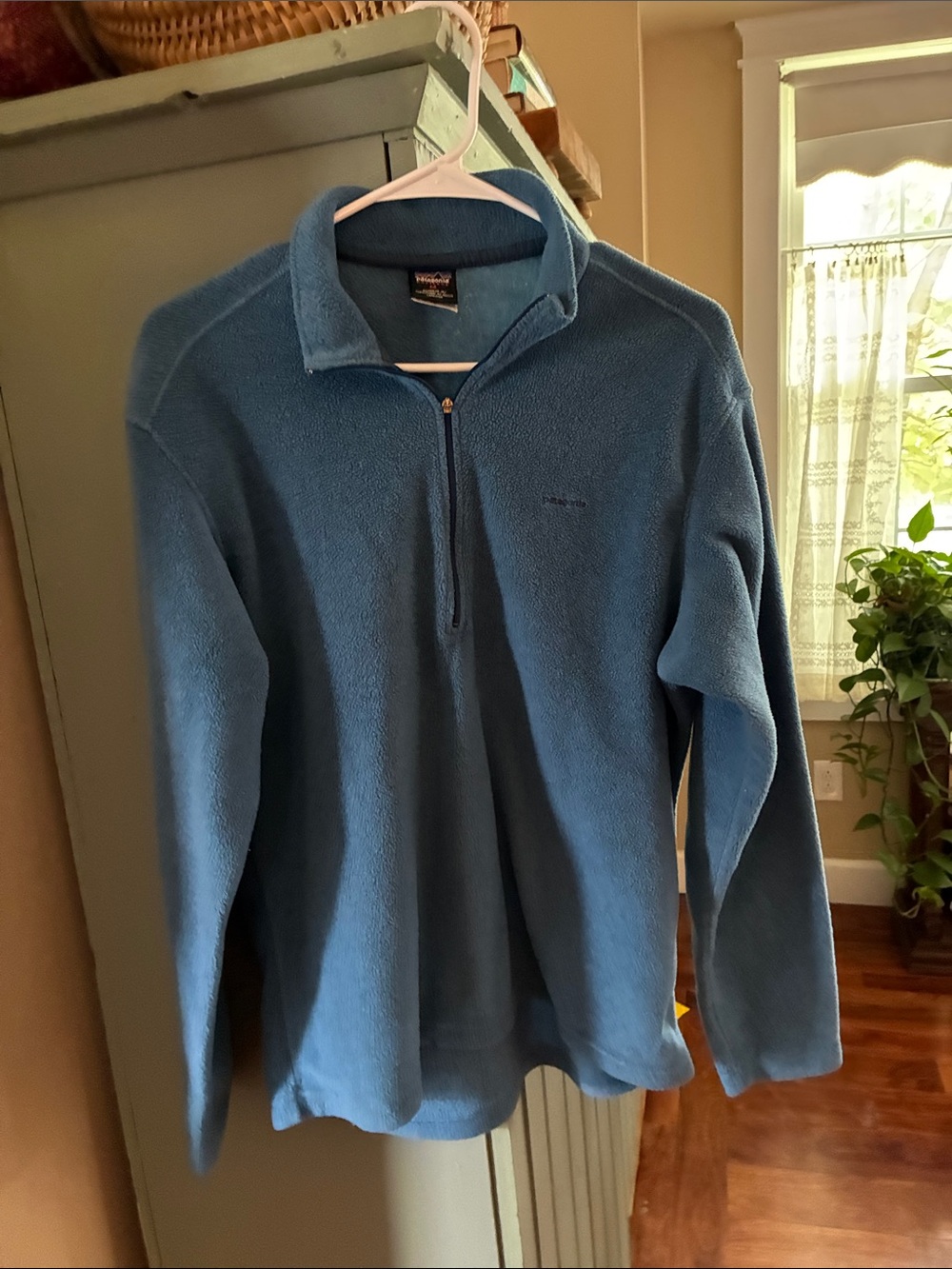 Patagonia Capilene Men’s Blue Half-Zip Fleece Pullover